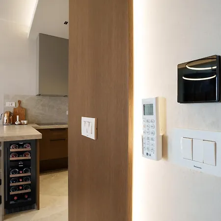 Ee Homes - Curated Design, Tub Skyline Views Lejlighed Tirana